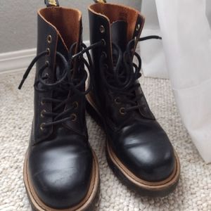 Dr Martens Boots Pascal